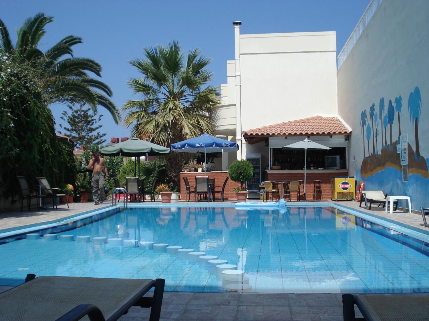 Akatos Hotel Agia Marina Eksteriør billede