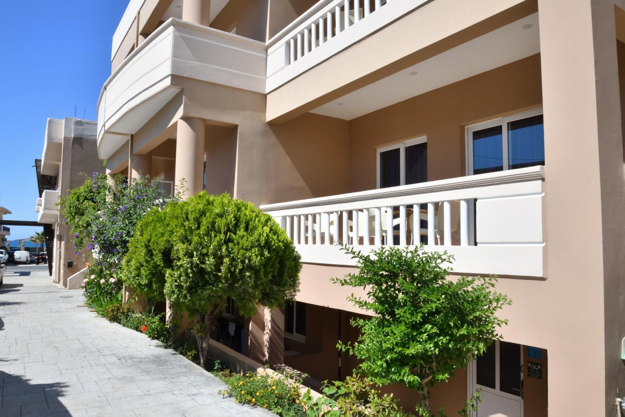 Akatos Hotel Agia Marina Eksteriør billede